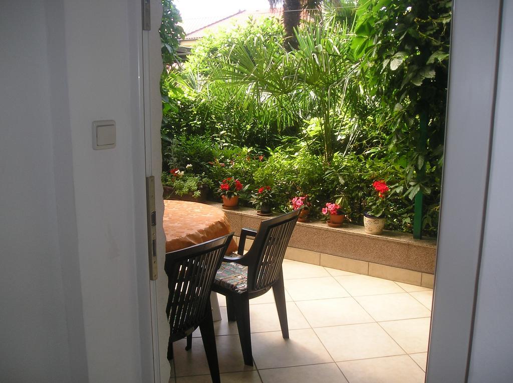 Family Apartments Ankica ซริกเวนิซา ภายนอก รูปภาพ