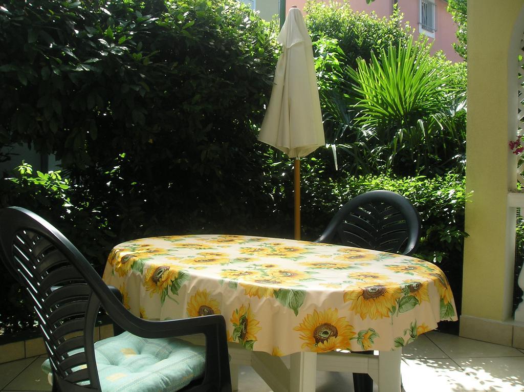 Family Apartments Ankica ซริกเวนิซา ภายนอก รูปภาพ