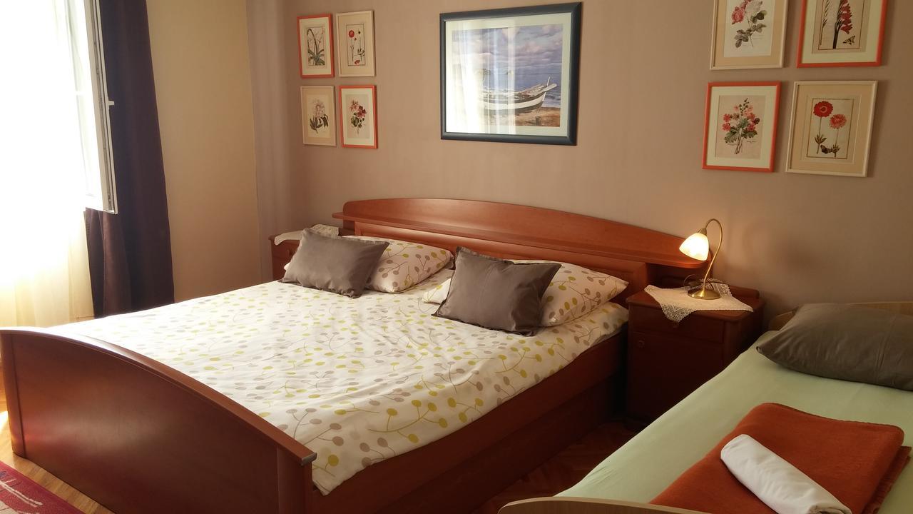Family Apartments Ankica ซริกเวนิซา ภายนอก รูปภาพ